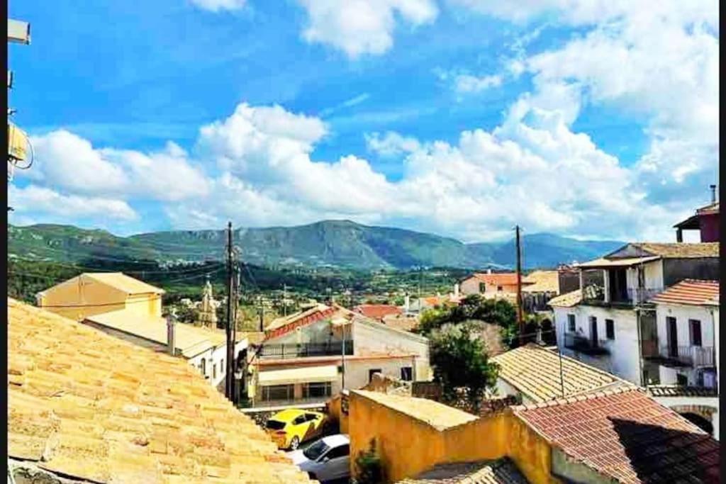 Traditional Detached Corfu House, 50m To Village Square Liapades