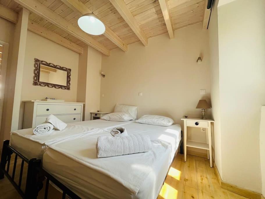 Ferienhaus Traditional Detached Corfu House, 50m To Village Square
